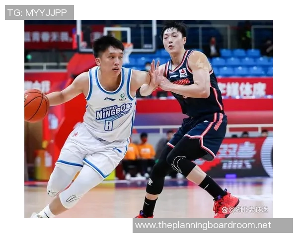 上海排球队以54分领跑总决赛积分榜展现强劲实力