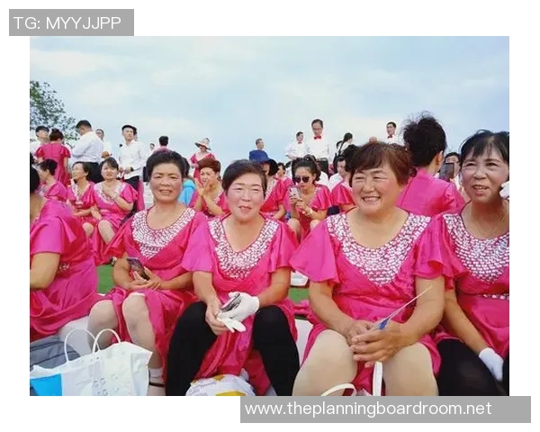 与杨敏对话探讨她的篮球生涯与成长历程