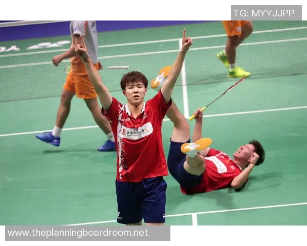 南京羽毛球队与深圳羽毛球队速度对决赛后分析与总结 南京羽毛球队与深圳羽毛球队速度对决赛后分析与总结