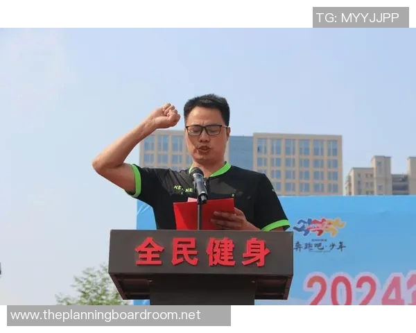 周强畅谈足球生涯中的挑战与成就以及对未来的展望 周强畅谈足球生涯中的挑战与成就以及对未来的展望