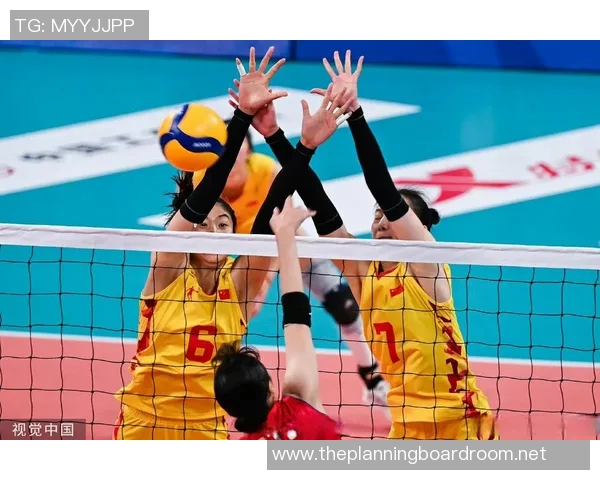 成都排球队在全国排球节奏排行榜中荣登第八名展现出强劲实力与潜力 成都排球队在全国排球节奏排行榜中荣登第八名展现出强劲实力与潜力