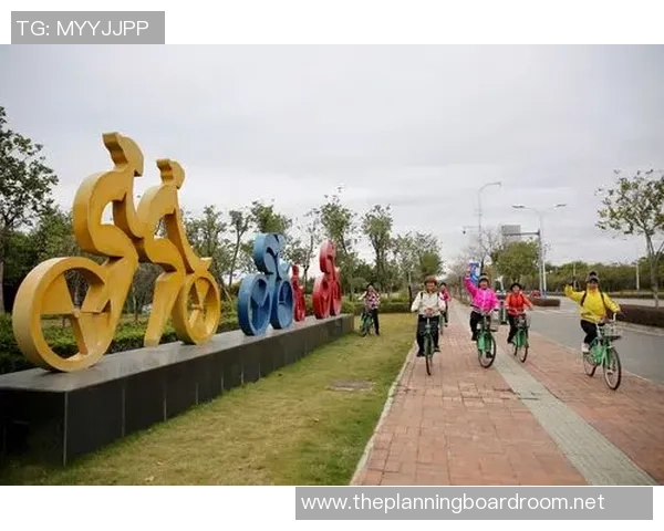 模仿足球明星射门瞬间的精彩瞬间与技巧解析