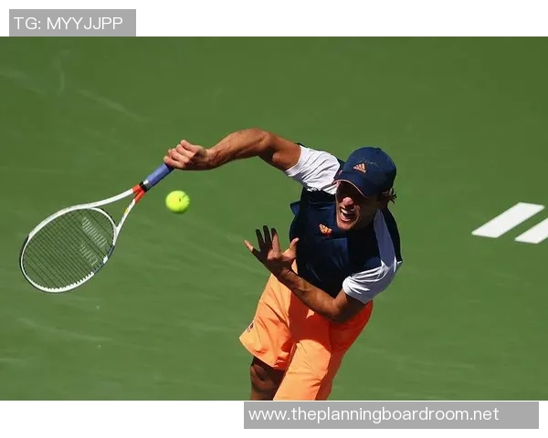 深入分析北京网球队中路突破战术的优势与应用策略 深入分析北京网球队中路突破战术的优势与应用策略